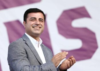 Selahattin Demirtaş: Yılmak yok, direnmeye devam