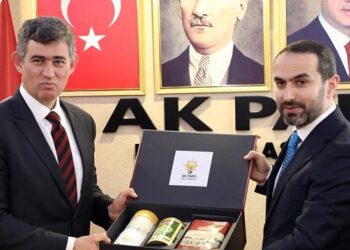 Hukuk katledilirken Feyzioğlu AKP il başkanlığını ziyaret etti