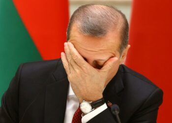 Erdoğan’a destek 16 puan düştü:  Bütün olumsuzluklardan Cumhurbaşkanı sorumlu