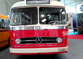 “Mercedes otobüsü ilk ben getirdim” dedi, Oysa Mercedes geldiğinde 1 yaşındaymış