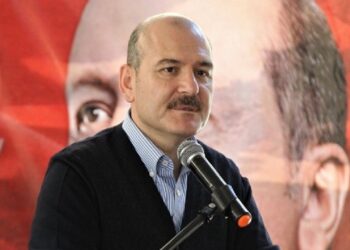 AKP’li Bakan: Kaybedersek, anamızdan emdiğimiz sütü burnumuzdan getirirler
