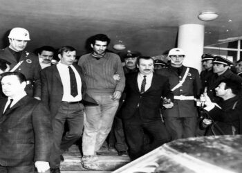 Deniz Gezmiş ve arkadaşlarının idamına hangi partiden hangi isimler onay verdi?