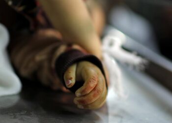 İsrail Gazze’yi bombaladı: 14 aylık bebek ve hamile bir kadının da bulunduğu 13 Filistinli yaşamını yitirdi