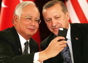 Malezya’da yolsuzluktan yargılanan Necip Rezak’ın serveti hazineye aktarılacak