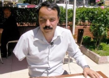 Veli Saçılık gözaltına alındı: Bu kez gerekçe ‘bankta oturmak’