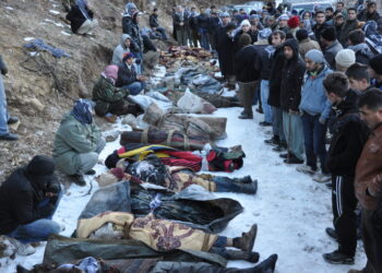 Sezgin Tanrıkulu: Köylülerin üzerine ateş açılmasının izahı nedir, helikopterde bulunan kişiler kimlerdir?