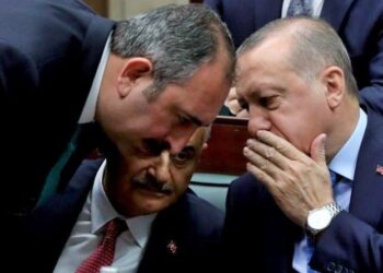 AKP’li Adalet Bakanı Gül’den Hizmet Hareketi gönüllülerine açık tehdit