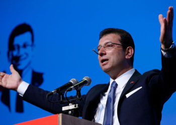 İmamoğlu: 1250 aracın israf bedeli 50 milyon, TRT dizisi için 25 milyon lira aktarıldı