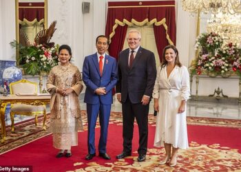 Morrison eşiyle törene katıldı: Endonezya’da Widodo ikinci kez başkanlık yemini etti
