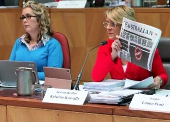 Medya’dan ortak adım: Avustralya basını ilk sayfalarını ‘sansürleyerek’ hükümeti protesto etti