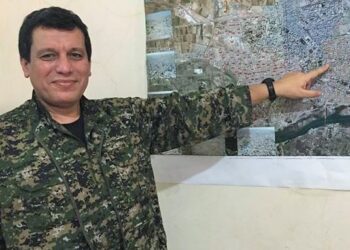 Kobane: Türkiye’nin saldırılarda IŞİD’i kullandığının belgeleri var