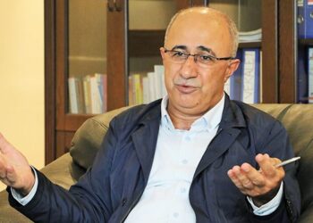 Baro eski Başkanı Aktar: Kayyım uygulaması muhalefeti sindirme değil, Kürtlere yönelik devlet politikasıdır