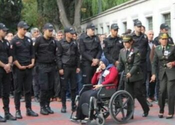 Şehit eşini yargılayan mahkeme: Şehit Üsteğmen Ataş’ın, banka hesap bilgilerini sorgulanmış!