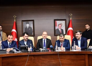 Elazığ Valisi,açık kalan mikrofona yakalandı: Kamuoyunda algı çok iyi