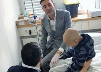 Ahmet Burhan yemek yemeyi bıraktı, kendini tutmakta da zorlanıyor