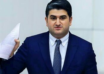 CHP’li Adıgüzel: AKP sosyal medyaya sansüre yasal zemin hazırlıyor