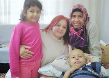 Kamerun’da isimleri yaşatılıyor: Kara Efe Ahmet’in, Natali ablası için özel klip