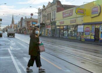İşsizlik yolda, ülke sırtına yeni mali yük: Melbourne hayalet şehre döndü