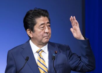 Japonya Başbakanı Shinzo Abe istifa etti