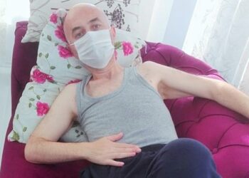 3,5 yıldır  tutuklu kanser hastası KHK’lı Komiser Gökhasan nihayet tahliye edildi