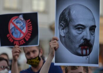 Belarus Devlet Başkanı Lukaşenko seçimlerin yenilenmesine şartlı ‘evet’ dedi