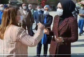 CHP’li Karaca törende kendisi yok sayan kaymakama patladı: Siz AKP İlçe başkanı değilsiniz