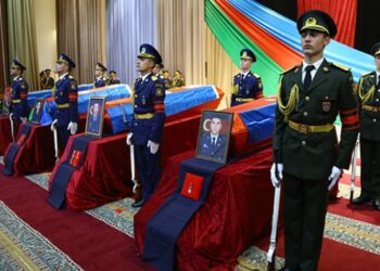 Bakü ve Erivan asker cezanelerinin takasına başladı