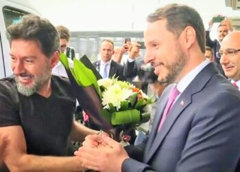 Damat’la dökülmeler başladı: AKP trolü Selman Ögüt Üniversiteden kovuldu, Atilla istifa etti