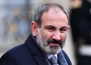 ‘Acı verici bildiriyi imzaladım’diyen Peşinyan: Karabağ’daki savaşın sona ermesi için bildiri imzaladım