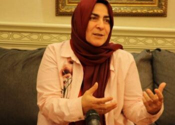 AKP kurucusu Ünsal: Çıplak arama cemaat davalarıyla arttı