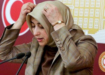 Binlerce mağdur ve mahpus kadına iftira attı: AKP’li Zengin, sosyal medya yorumlarına dayanamadı