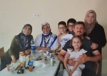 14 yaşındaki Serdar Meleş: Babam Çorum, annem İstanbul’da tutuklu; biz ise Manisa’dayız!