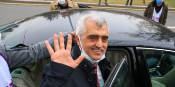 Gergerlioğlu karakolda yaşadıklarını anlattı: Üç buçuk saat pijamayla bekledim