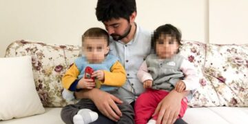 AKP’nin bebek işkencesi sürüyor: 13 aylık ikiz bebek sahibi anne tutuklandı, eşi hukuk çağrısı yaptı