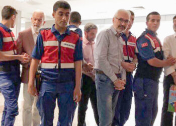 Gazeteci Mustafa Ünal’ın mektubunu paylaşan Elif Çakır: Görünürde suçu yok ama yine de suçlu!