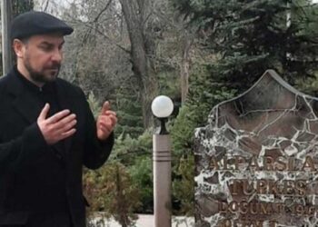 Babasının mezarlığına sokulmayan Türkeş’in oğlu: Babam Bahçeli’ye ajan derdi, şikayetçiyim