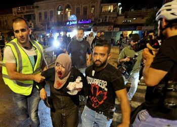 İsrail kin kusuyor:  Kudüs’te yüzlerce kişi yaraladı, Gazze’de  20 kişi hayatını kaybetti