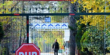 Yunanistan, Türkler’e karayolu geçişini kapattı: Bulgaristan’dan gitsinler!