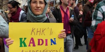 KHK’lı Akademisyen Ceylan, cezaevi dramlarına dikkat çekti: Anne ve babası tutuklu çocuklar intiharın eşiğinde