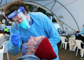 NSW’de 2 kişi daha öldü: Kovid-19’dan ölenlerin sayısı 920’ye yükseldi