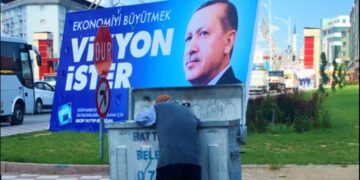 Financial Times: Otoriter Erdoğan idaresi zayıflamaya başladı