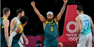 Basketbol tarihinde bir ilk: Avustralya ilk Olimpiyat erkekler madalyasını kazandı