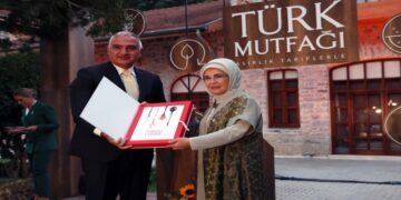 Parası halkın cebinden: Emine Erdoğan’ın tarif kitabının maliyeti 975 bin TL