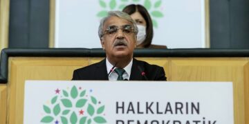 HDP Eş Genel Başkanı Sancar’dan Erdoğan’a: Kürt sorunu nasıl çözüldü de kimsenin haberi olmadı?