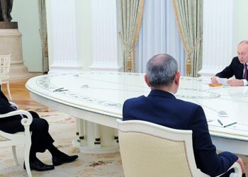 Putin, Aliyev ve Paşinyan’ın zirvesi sona erdi: Karşılıklı sıcak mesajlarla ümit verici bir adım