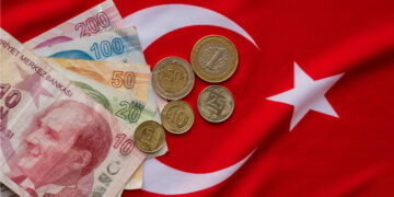 Para pul oldu : Türk Lirası, değer kaybında açık ara dünya birincisi