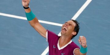Finalin galibi İspanyol tenisçi: Rafael Nadal, tarihi bir geri dönüşle Avustralya Açık’ı kazandı