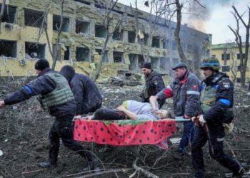 Ukrayna Devlet Başkanı Zelensky: Rusya, Mariupol’de doğum hastanesini vurdu