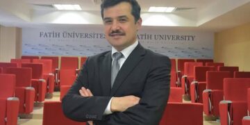 Bir kişiyi kurtarmaya çalıştı: KHK ile kapatılan Fatih Üniversitesi Öğretim Üyesi Hakan Acar, boğularak vefat etti