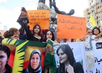 Mahsa Amini’nin öldürülmesine tepkiler dinmiyor: İran Rejimi, sosyal medya uygulamalarına erişim engeli